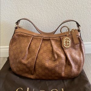 Authentic Gucci shoulder bag